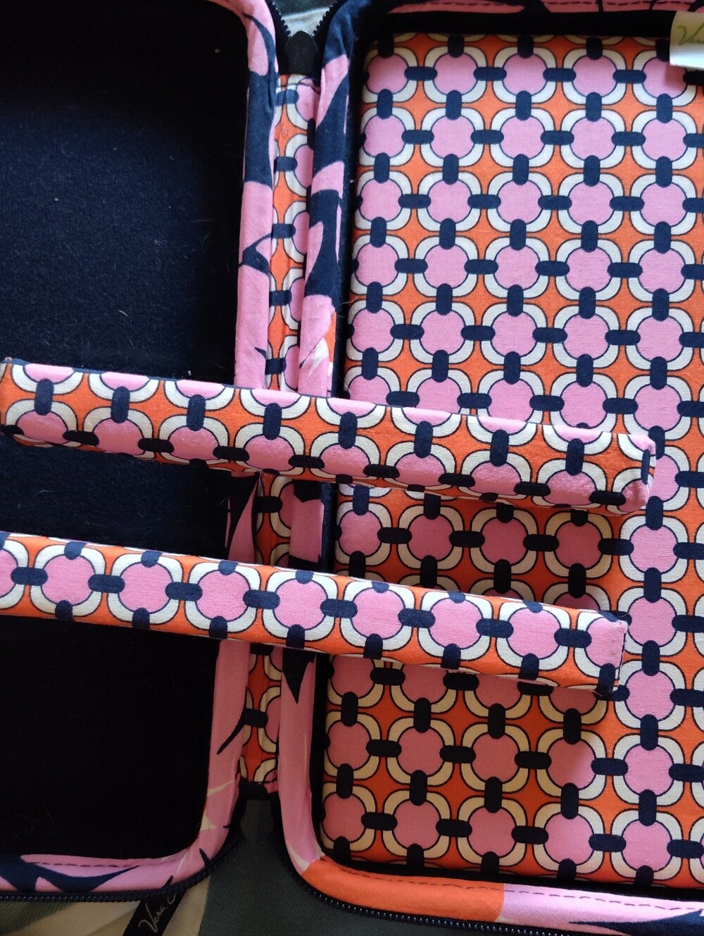 Vera Bradley Mini Laptop Tablet Case - Picture 4 of 8